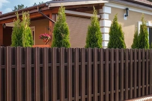    Vrei un gard solid, sigur și cu aspect modern? Noi avem soluția!     Realizăm garduri personaliza