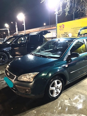Vând Ford Focus 1.6 TDCI MK2, GHIA (dotari full) - imagine 2