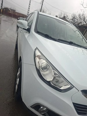 Vând Hyundai ix35, motor 2.0 CRDI diesel, an fabricație 2010. - imagine 3