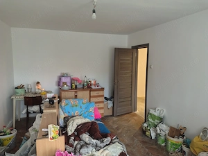 Vând apartament 3 cam. Zona centrala  - imagine 7