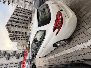 Peugeot 308 automat 1.5D - imagine 4