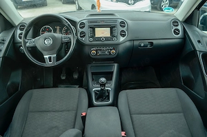 Volkswagen Tiguan 2013 - 2.0 TDI - 140CP - 4X4 - Panorama - Navigatie - Inmatriculata - imagine 4