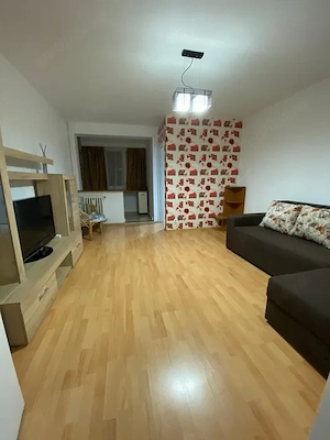 garsoniera dristor-metrou la scara blocului - imagine 2