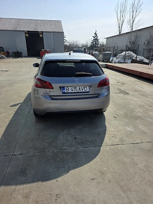 Peugeot 308 - imagine 2