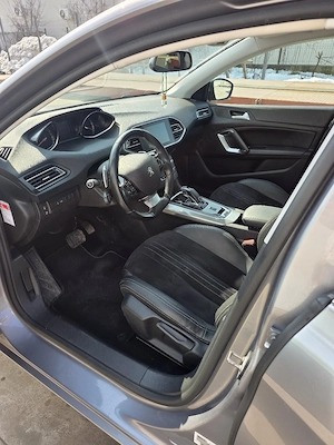Peugeot 308 - imagine 3