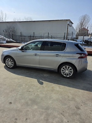 Peugeot 308 - imagine 5