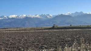 Teren turistic intravilan - imagine 2