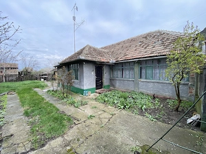 Casa si Teren generos 2.769 mp   Sanmartinu Maghiar