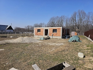 Casa tip parter Poiana Lacului teren 1456mp