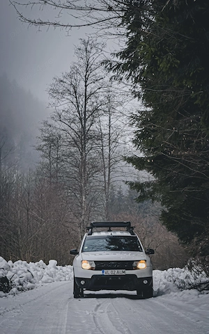 Dacia Duster 1.5 dci 4x4 - imagine 4