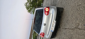 Vând VW GOLF 5, 1.6 benzină  - imagine 5