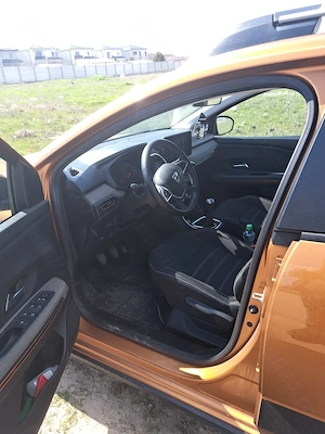 Sandero stepway cu gaz de fabrica 9500 euro 59000 km efectuați 