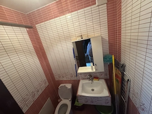 Închiriez apartament cu 3 camere - imagine 3