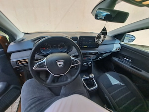 Sandero stepway cu gaz de fabrica 9500 euro 59000 km efectuați  - imagine 3