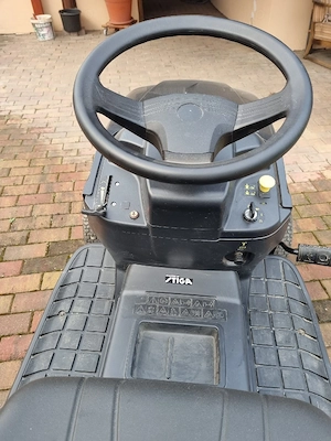 tractoras de tuns iarba ,Stiga 11.5 CP an fab 2025 ca nou