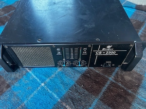 Amplificator 2x300W