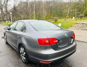 Volkswagen Jetta, 2012