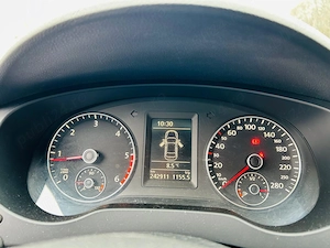 Volkswagen Jetta, 2012 - imagine 8