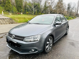 Volkswagen Jetta, 2012 - imagine 5