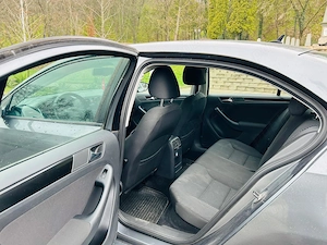 Volkswagen Jetta, 2012 - imagine 10