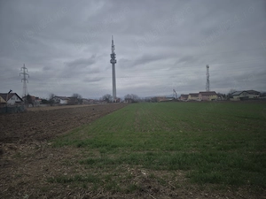 Proprietar: vand   2.500 mp,  Bogdan Voda -Turn TV, Bacau