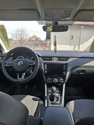 skoda octavia benzina  - imagine 2