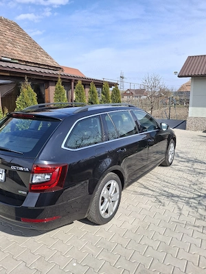 skoda octavia benzina  - imagine 4