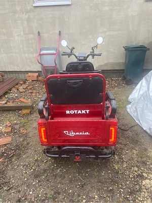 vând tricicleta de doua persoane  - imagine 2