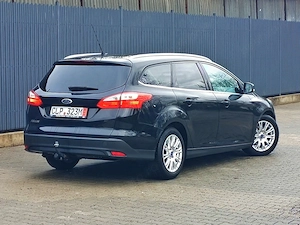 Ford Focus 3 1.6 tdci euro 5 Titanium  - imagine 5