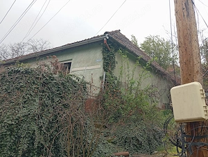 Vând casă în Oravița  - imagine 2