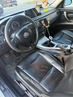 vand bmw e 90  - imagine 3