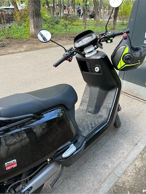 Scuter electric NIU NQi GTS PRO 2024 Upgraded (echivalent 125 cmc) - imagine 2