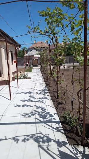 Vând casa si teren in Tecuci  - imagine 2