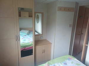 De vanzare casa pe roti , 3 dormitoare , 2 bai,  living si bucătărie,  mobilat utilat , preț 21800 E - imagine 2