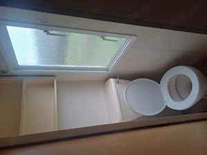 De vanzare casa pe roti , 3 dormitoare , 2 bai,  living si bucătărie,  mobilat utilat , preț 21800 E - imagine 10