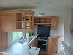 De vanzare casa pe roti , 3 dormitoare , 2 bai,  living si bucătărie,  mobilat utilat , preț 21800 E - imagine 4