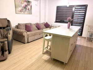 3 Camere cu Curte de 48mp | 2 intrari | Parcare | BOXA | zona Safirului