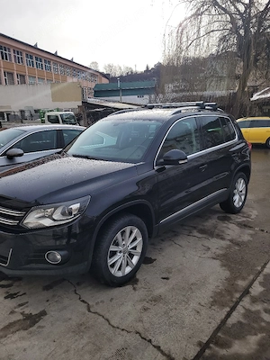 VW Tiguan din 2012 - imagine 2