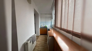 FARA COMISION ! Apartament 2 camere, etaj 3/4, strada Eroilor - imagine 4