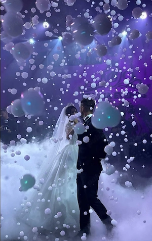 Baloane cu fum pentru dansul mirilor 