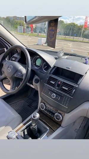 Mercedes Benz C200 - imagine 5