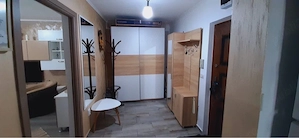PF Vand apartament 2 camere decomandate in Roman - imagine 2
