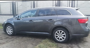 Toyota Avensis  - imagine 4