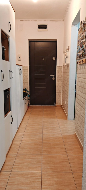 Vand apartament,urgent