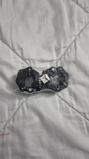 1 pereche de cleme pentru bară de 25 mm