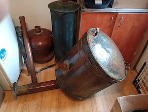 Vând cazan din cupru de fabricat tuica și alcool de 11 găleți cu preîncălzitor.