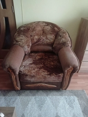 Fotoliu extensibil 100 100,iar deschis are200cm