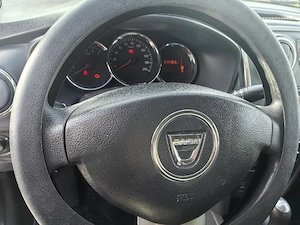 Dacia Logan  Laureate an 2014 unic proprietar  - imagine 3