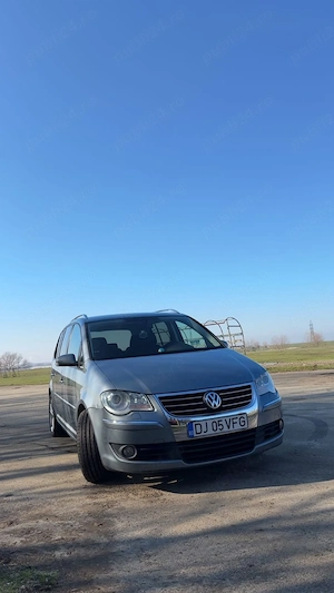 Vând vw Touran  - imagine 4