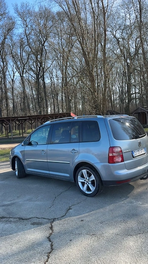 Vând vw Touran  - imagine 10